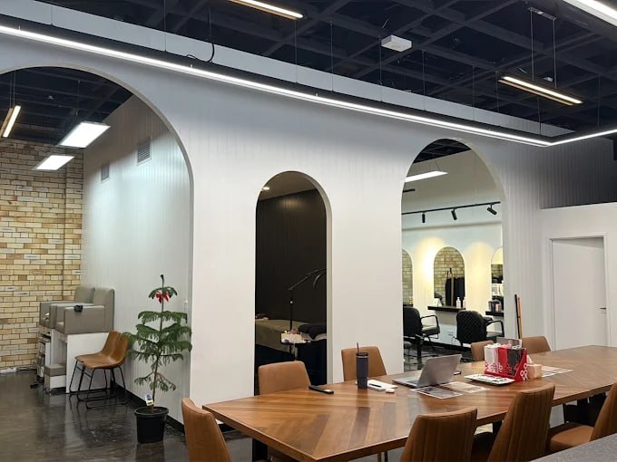 Salon interior wide view